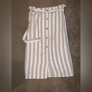 Women’s Love Tree brand linen like skirt size small